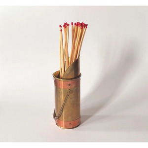 Porta-Encendedores de Latón Vintage de Alta Resistencia con Bandas de Cobre, Duradero para Uso Doméstico - Product Image 1