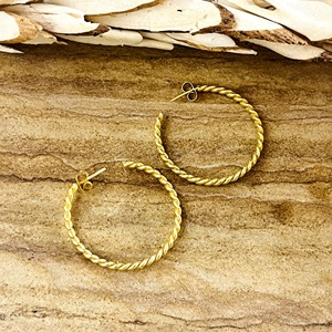 Nouvelle Arrivée Boucles d'Oreilles Créoles Torsadées Bohèmes en Laiton Plaqué Or 18 carats pour Femme, Cercle Géométrique Torsadé, Vente en Gros/OEM/ODM - Product Image 3
