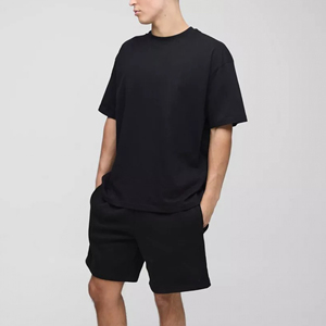 Ensemble T-shirt et short pour homme en coton éponge respirant, noir, avec logo personnalisé, idéal pour le sport - Product Image 6