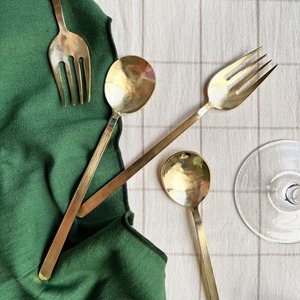 Juego de Cubiertos Dorados de Diseño Minimalista, Tenedor y Cuchara, Vajilla Elegante para Comer - Product Image 4