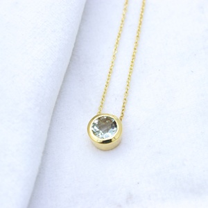 Collier Solitaire en Argent Sterling 925 Plaqué Or avec Améthyste Verte Naturelle Ronde Facettée Sertie en Bezel, Vente en Gros, Memoria Jewels - Product Image 3