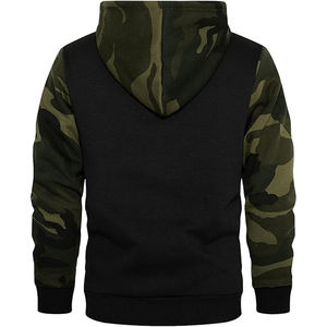 Sweat à capuche camouflage classique à imprimé numérique en tissu mélange coton et polyester avec poche frontale et poignets côtelés - Product Image 2