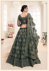 Alizeh Lehenga de Mariée Vintage en Non-tissé, Style Tank, Couleur Héritage Saga Volume 1 Dn No. 1004-A Designer - Product Image 4