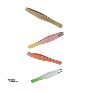 Mini ensemble personnalisé de 4 pièces Mini pince à sourcils colorée Outil d'épilation de cheveux de beauté Pointes inclinées pour les poils incarnés - Product Image 5