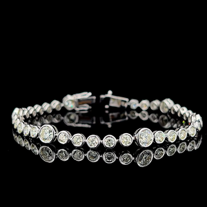 Pulsera de Diamantes Naturales Certificados por HRD, 6.97 Ct en Total, en Oro Blanco de 14K con Diamantes Redondos Multicolores J-K VS-SI, Joyería de Lujo - Product Image 1