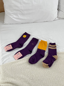 Calzini Viola da Donna in Misto Cotone Traspiranti per Uso Quotidiano Stile Regolare Autunnale Tinta Unita Lavorati a Maglia - Product Image 1