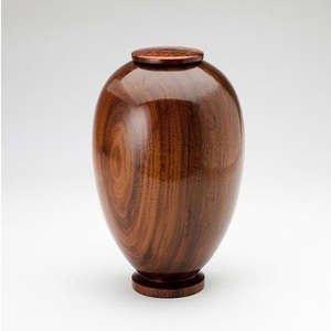Urna Funeraria de Madera Superior para Cenizas, Elaborada con Ricos Patrones de Madera y Elementos de Diseño Distintivos - Product Image 4
