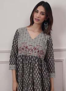 Vestido Largo Informal de Verano para Mujer, Personalizado con Logotipo, Estilo Holgado, de Algodón y Lino, Manga Corta, Cuello en V, Color Sólido, Alta Calidad - Product Image 5