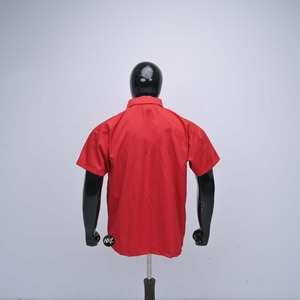 เสื้อโปโลชายแขนสั้นมีซิป ผ้าถัก สไตล์ลำลอง พรีเมียม คุณภาพสูง ทันสมัย เสื้อโปโลสำหรับกิจกรรมกลางแจ้ง ผลิตตามแบบ OEM คุณภาพพรีเมียม - Product Image 2