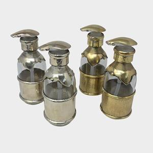 Distributeur de lotion en verre classique avec pompe en métal doré, rechargeable, idéal pour la salle de bain, la cuisine et le bureau, fabriqué en Inde - Product Image 4