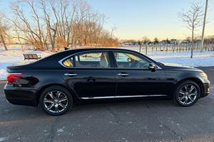 Lexus LS 460 L 2010 - Product Image 3