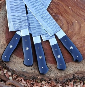 Ensemble de couteaux de chef en acier Damas faits à la main, 5 pièces, manche en Micarta avec étui en cuir, couteaux pliants de survie haut de gamme - Product Image 2