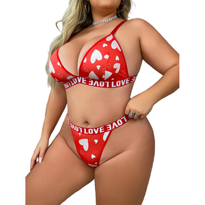 Conjunto de lencería sexy de talla grande europeo-americano con sujetador de copa triangular y bragas de bikini, estilo diario, estampado de corazones, conjunto de lencería divertido con efecto push-up. - Product Image 4
