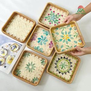 NHAT MINH Bandejas Decorativas de Ratán Rectangulares, Fibra Vegetal, Diseño Floral Bohemio, Paquete de Varias Piezas - Product Image 1