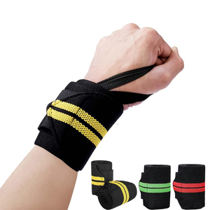 สายรัดข้อมือแบบพรีเมียมสำหรับยกน้ำหนัก พาวเวอร์ลิฟติ้ง เบนช์เพรส การฝึกความแข็งแรง และการออกกำลังกายระดับมืออาชีพในยิม - Product Image 1