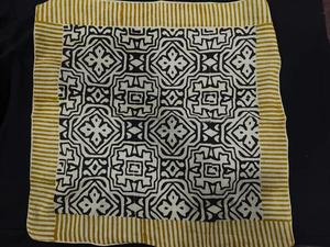 Pañuelo Cuadrado Étnico de Algodón Hecho a Mano Naaz Textile, Estampado Floral, Juego de Pañuelo para el Cuello, Ideal para el Verano, Suave al Contacto con la Piel - Product Image 3