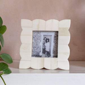 Marco de Fotos con Incrustaciones Hecho a Mano de Excelente Calidad, Marco Decorativo de Lujo para el Hogar y la Oficina, Disponible para la Venta - Product Image 1