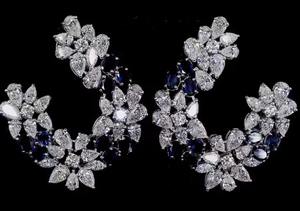 ชุดสร้อยคอไพลินและเพชร มิดไนท์ บลูม - Product Image 3