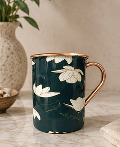 Elegante Taza de Cobre Azul Marino con Diseño Floral, Estilo Esmaltado Vintage, Taza para Té y Café, Decorativa con Estampado de Flores Blancas - Product Image 6