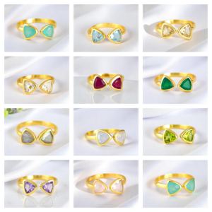 Bague en argent sterling 925 avec quartz clair en taille triligne plaquée or |   Bague ajustable sertie d'une pierre de naissance, bijoux faits à la main - Product Image 2