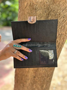 Nouveau Style occidental coloré en cuir usiné pochette femmes conçu sac à main vente chaude taille compacte en cuir usiné embrayages à la mode - Product Image 6