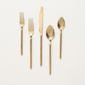 Service de couverts de luxe en acier inoxydable doré de haute qualité, finition miroir, pour mariage, hôtel et décoration de table raffinée pour la maison moderne. - Product Image 1