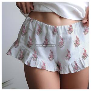 Shorts d'été pour femmes à volants, design personnalisé, taille élastique, qualité supérieure, 100% coton, écologiques, séchage rapide, motifs floraux - Product Image 1