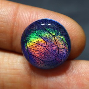 Opal doblete mariposa monarca hecho a mano, joyería de opal mariposa, joyería de piedra de opal fuego azul, opal doblete fuego, gema de opal mariposa - Product Image 3