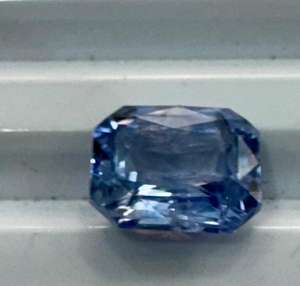 Zafiro Azul de la India Natural de 1.90 Quilates, Corte Esmeralda, Sin Calentar, Certificado por IGI, Gema Suelta para Anillos de Compromiso Personalizados - Product Image 6