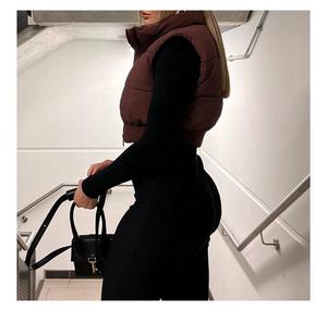 เสื้อแจ็คเก็ตผู้หญิงแบบมีซิป น้ำหนักเบา บุใยฉนวน ทรงเวสต์พัฟเฟอร์ คอตั้ง สำหรับใส่เป็นเสื้อนอก - Product Image 4