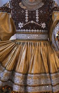 Vestido Étnico Tradicional Azul Regal Bordado con Patrones Intrincados, Atuendo Cultural Real, Vestido Elegante y Fluido - Product Image 5