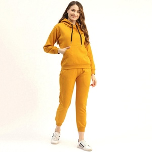 Ensemble deux pièces personnalisé pour femme en molleton technique de coton confortable, imprimé et vieilli, pour vêtements féminins - Product Image 3