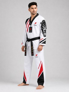 Uniforme de taekwondo cómodo con costuras reforzadas, tela ligera y calidad confiable para practicantes activos. - Product Image 5