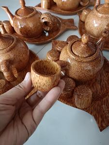 ชุดน้ำชาไม้มะพร้าวพรีเมียม กาต้มน้ำและถ้วยไม้ขัดเงา สำหรับโรงแรมบูติก คาเฟ่ และร้านของขวัญพิเศษ - Product Image 4