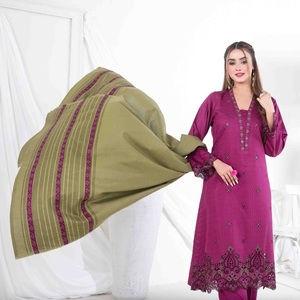 Robe Panjabi élégante en viscose trois pièces pour adultes Belle tenue décontractée indienne et pakistanaise pour les fêtes - Product Image 2