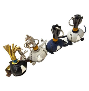 Estuche de Cuero para Llamadores de Aves con Correas Ajustables, Portátil, para Caza al Aire Libre en Todas las Estaciones - Product Image 3