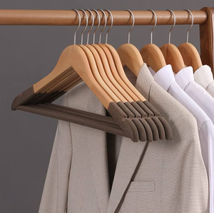 Cintre en bois écologique personnalisé avec logo pour vêtements, vestes et costumes, idéal pour salon, cuisine, armoire et salle de bain - Product Image 1
