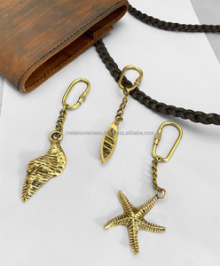 Porte-clés Étoile de Mer Métallique Dorée – Breloque Décorative pour Sac et Cadeau - Product Image 5