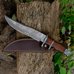 Couteau d'extérieur, lame en acier Damas, manche en bois, avec étui en cuir, couteau personnalisé - Product Image 1