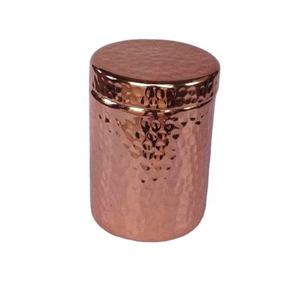 Bougeoir à finition martelée en cuivre massif, couvercle supérieur poli avec miroir, accessoire de récipient à bougie inclus pour décorations de Noël - Product Image 1