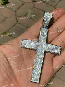 Colgante de Cruz con Diamantes Moissanite VVS Engastados en Plata de Ley 925, Amuleto Religioso de Estilo Hip Hop - Product Image 2