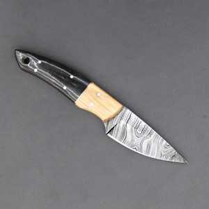 Forged Damascus Steel Fixed Blade <b>Drop</b> Point Knife Vertical Carry Sheath Full Tang OEM Hunting Camping Olive Wood Horn Handle - Product Image 3