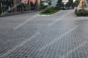 Pierre cubique de bluestone du Vietnam de qualité supérieure – Finition polie, durable pour pavage extérieur, trottoirs et cours - Product Image 6