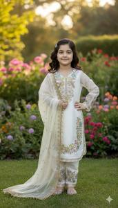 Traje Pakistaní con Bordado Floral Blanco para Niñas, Ropa para Eid y Bodas, Salwar Kameez de 3 Piezas con Dupatta - Product Image 1