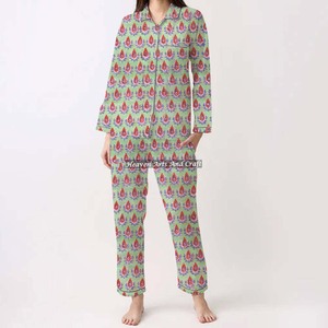 Conjunto de Pijamas de Algodón 100% para Mujer, Ropa de Dormir Suave para el Hogar, Conjunto de Pijamas de Primavera/Verano con Estampado Floral/Personajes/Letras/Estampado/Vacaciones/Árbol PJ043 - Product Image 1