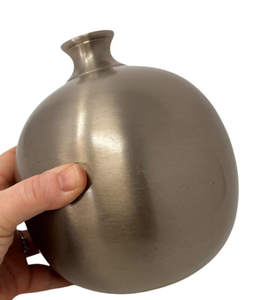 Rustic Glossy Finish Metal <b>Vase</b> Perfect For Premium Seasonal Flower Styling And Stylish Home Decoration Ideas - Product Image 4