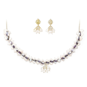 ต่างหูมุกน้ำจืด AAA รุ่น Jhumki 10575573WH-14K ชุบทอง ประดับเปลือกหอยสีม่วง มุกเม็ดหลัก รูปแบบโซ่ Kan - Product Image 2