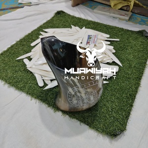 แก้วเขาสัตว์คุณภาพดีที่สุด ขัดเงา เป็นมิตรกับสิ่งแวดล้อม พร้อมลายแกะสลักสไตล์ไวกิ้ง ของขวัญทางธุรกิจ แก้วเบียร์กาแฟแบบกำหนดเอง ราคาดีที่สุด - Product Image 6