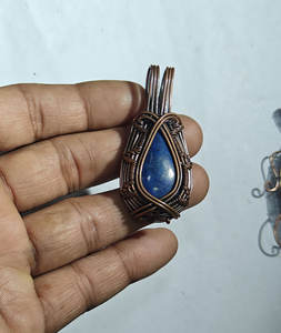 Pendentif en forme de larme en lapis-lazuli bleu, fait main, vintage, pour enfants, en fil de cuivre, pierre précieuse naturelle, pour collier - Product Image 1