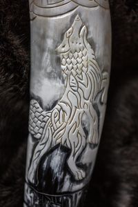 Corne de buffle Viking sculptée à la main, style amour, artisanale - Product Image 4